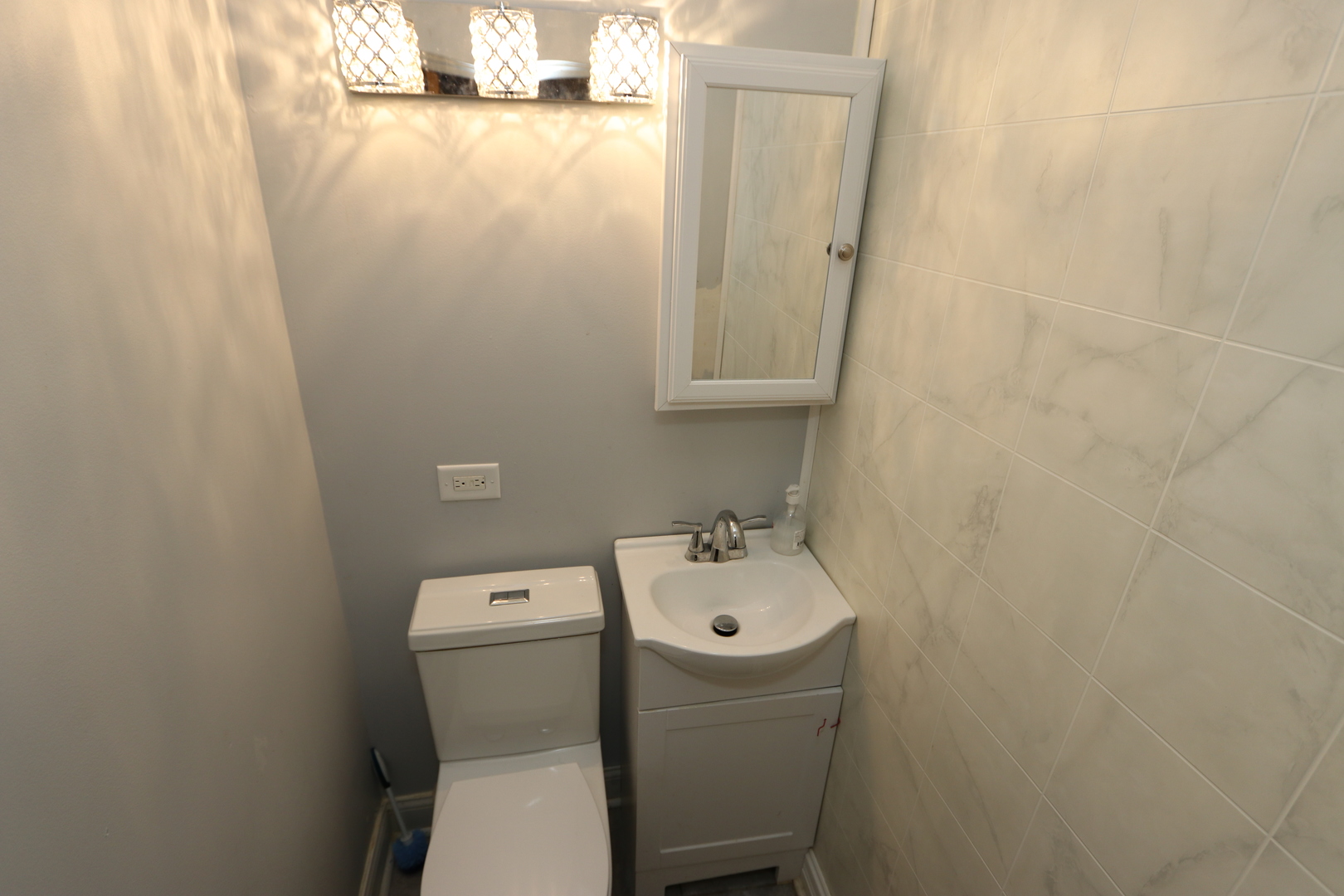 4247 West Haddon Avenue Chicago IL 60651