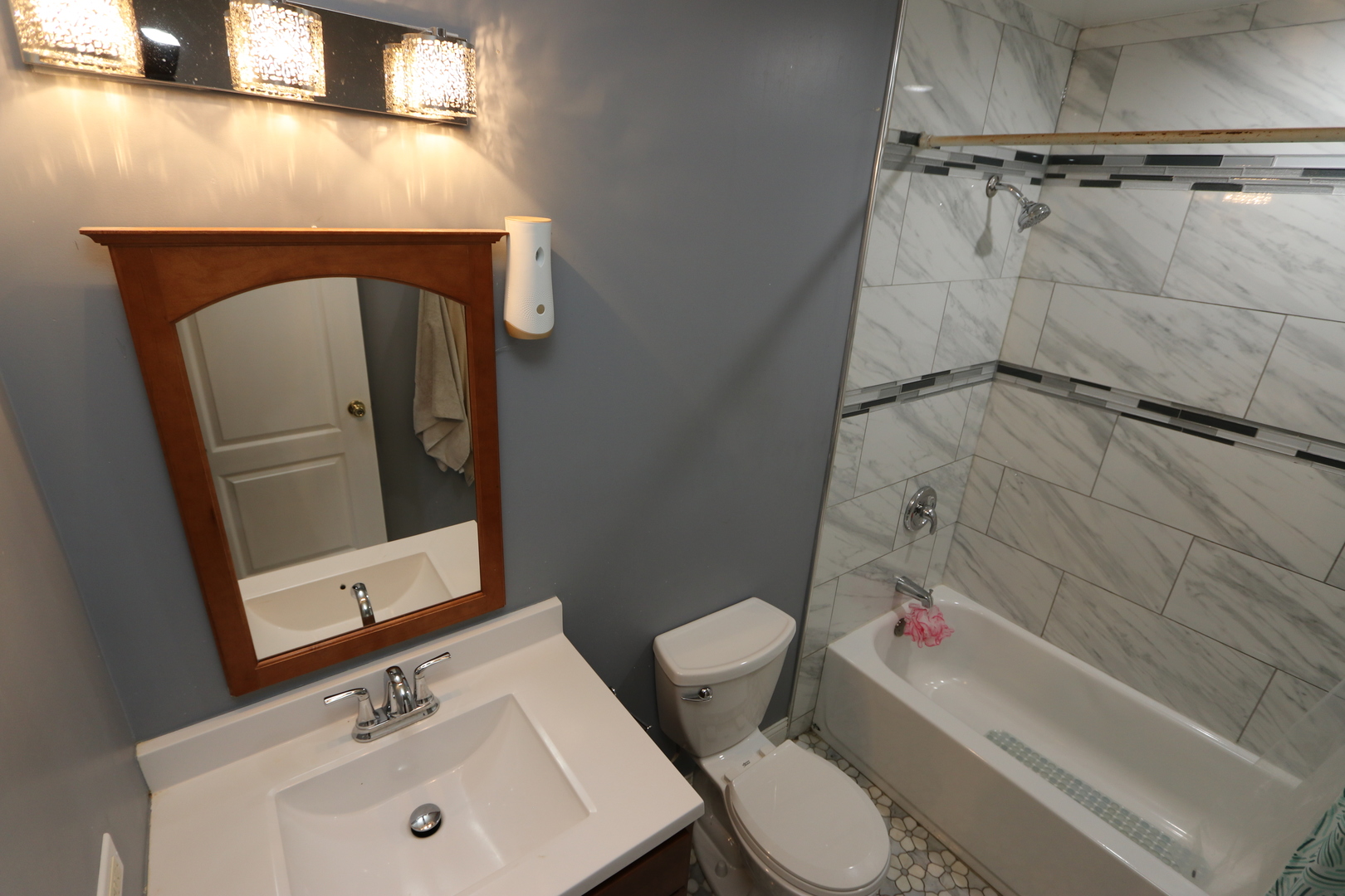 4247 West Haddon Avenue Chicago IL 60651