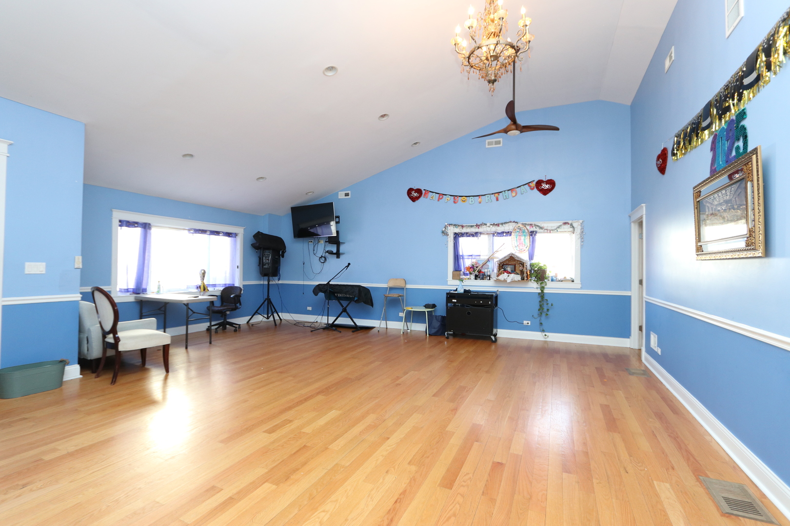 4247 West Haddon Avenue Chicago IL 60651