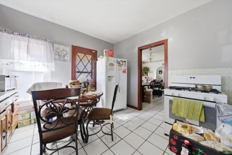 312 South Spencer Street Aurora IL 60505