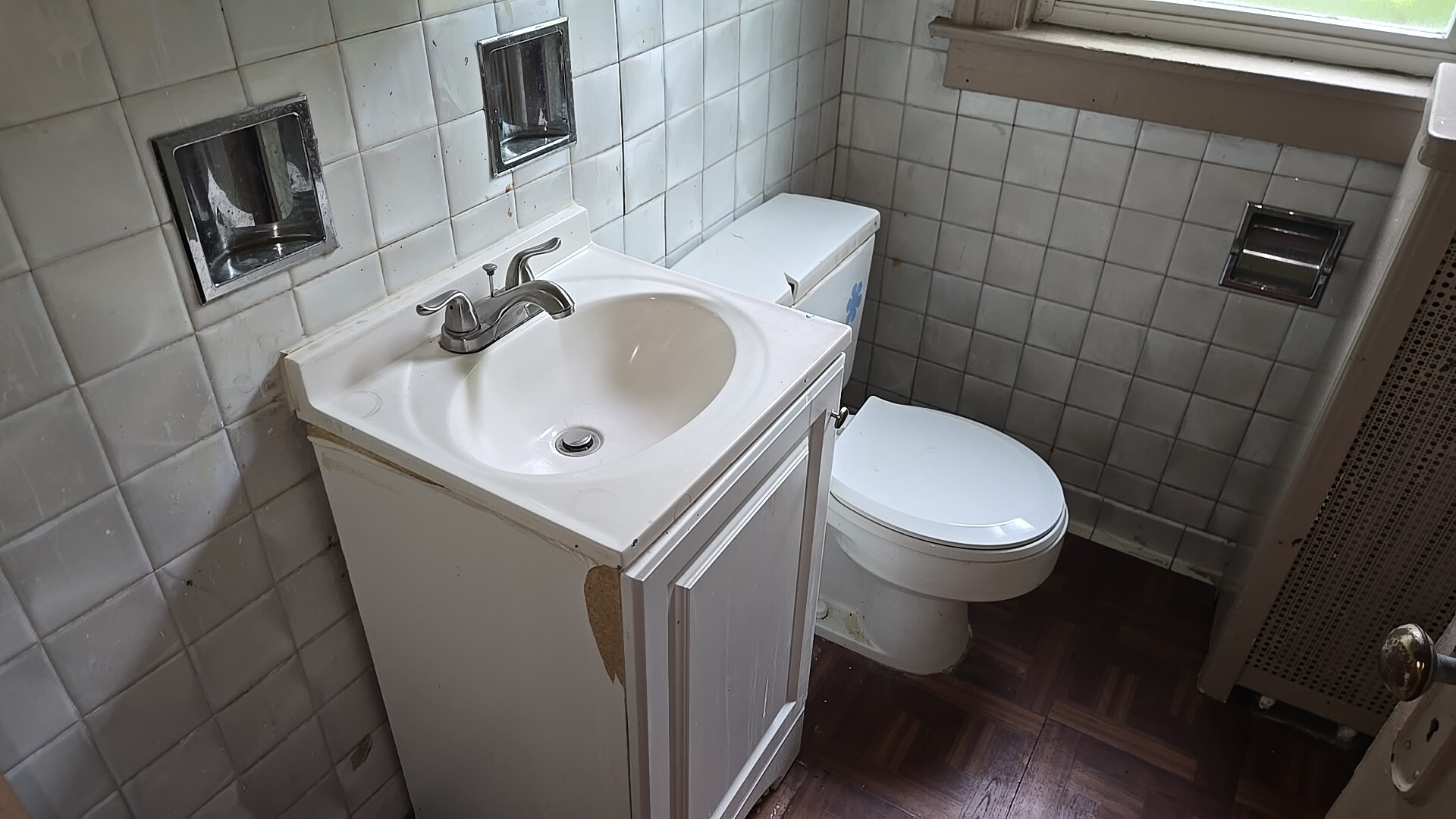 7627 South Bennett Avenue Chicago IL 60649