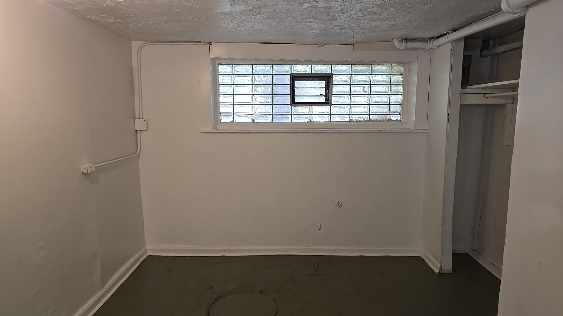 7627 South Bennett Avenue Chicago IL 60649