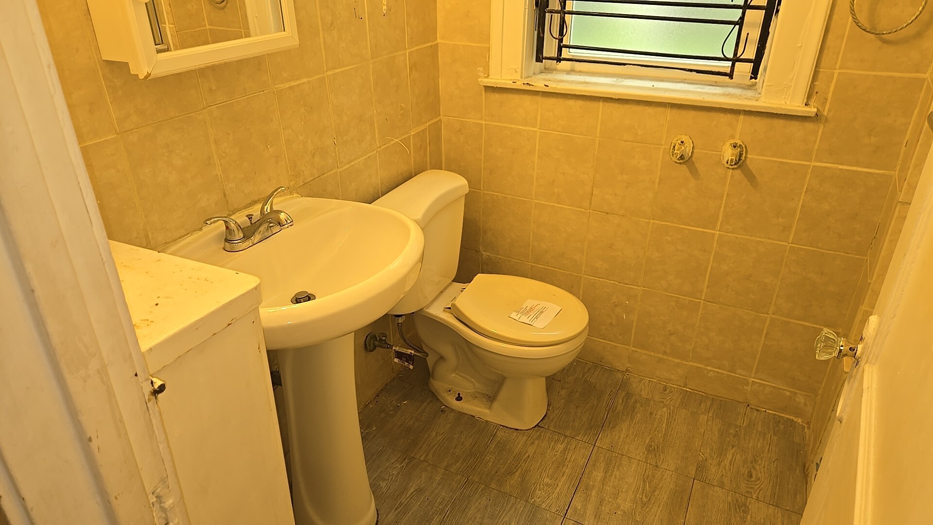 7627 South Bennett Avenue Chicago IL 60649