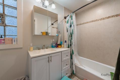 2642 West Superior Street Chicago IL 60612
