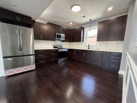 600 North Pine Avenue Chicago IL 60644
