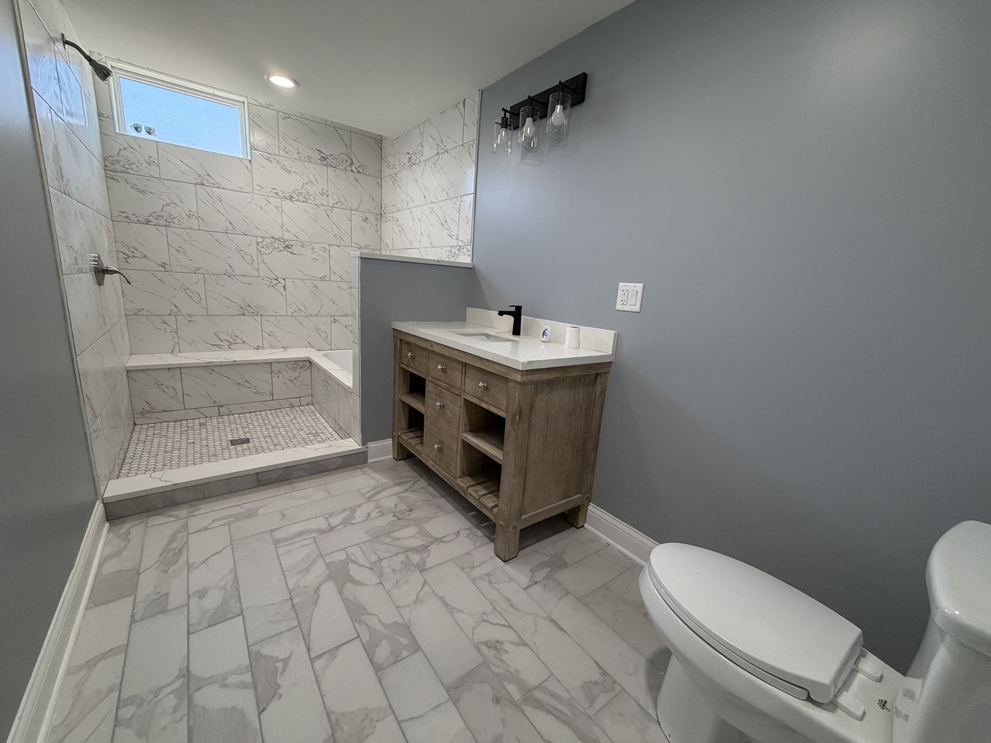 600 North Pine Avenue Chicago IL 60644