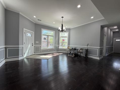 600 North Pine Avenue Chicago IL 60644