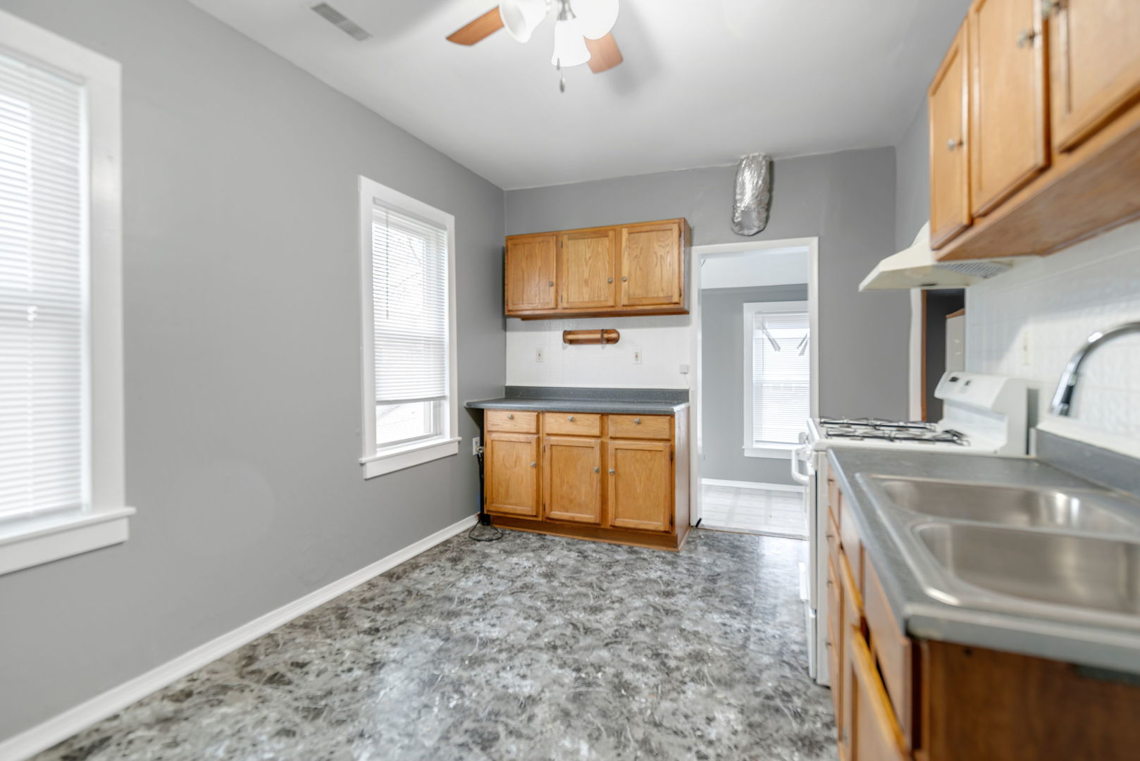10440 South Torrence Avenue Chicago IL 60617