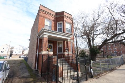 1418 East 69th Place Chicago IL 60637