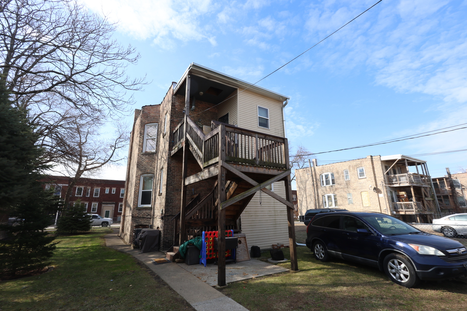 1418 East 69th Place Chicago IL 60637