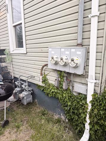 946 South Schuyler Avenue Kankakee IL 60901