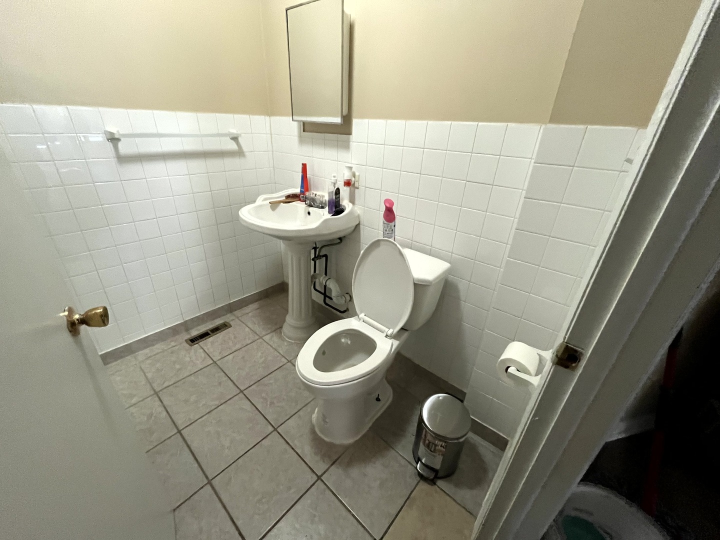 4118 West Cullom Avenue Chicago IL 60641