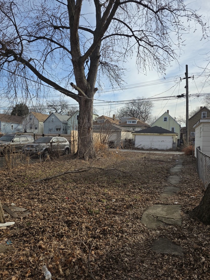 8549 South Kingston Avenue Chicago IL 60617