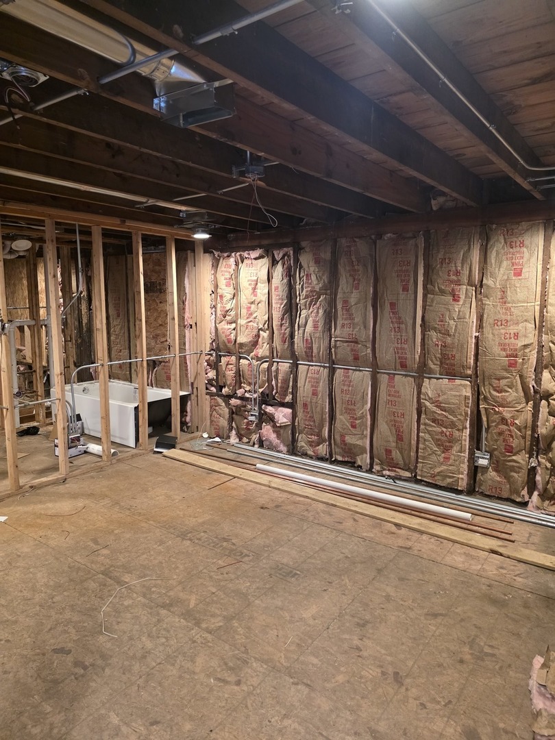 8549 South Kingston Avenue Chicago IL 60617