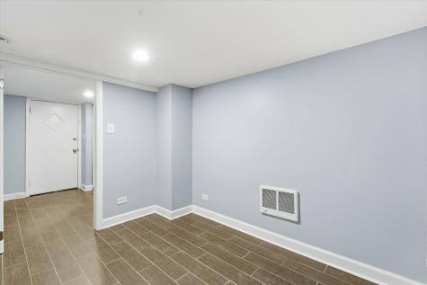 4140 North Western Avenue Chicago IL 60618
