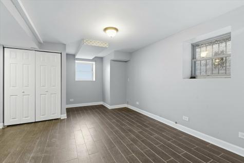 4140 North Western Avenue Chicago IL 60618