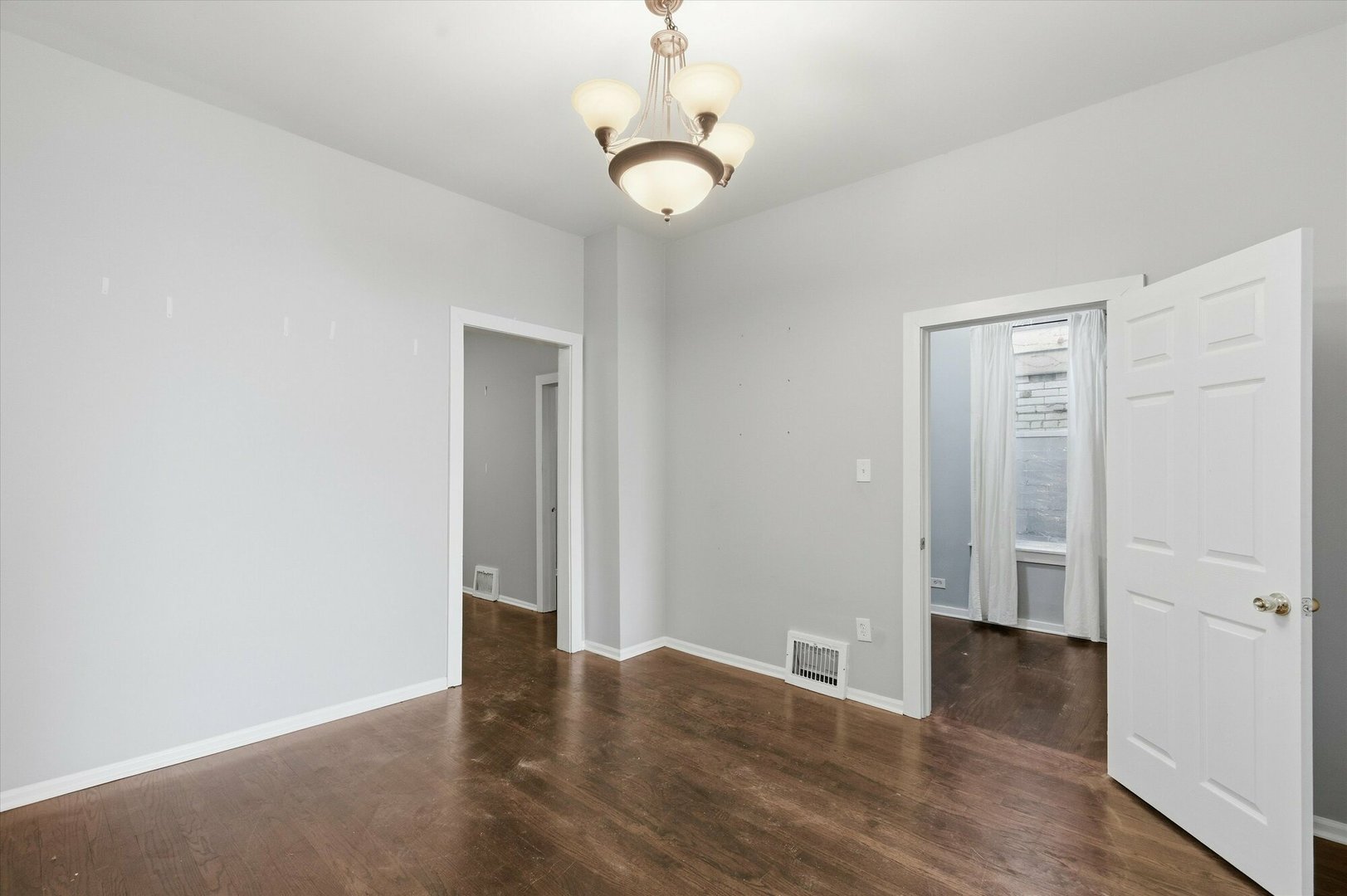 4140 North Western Avenue Chicago IL 60618