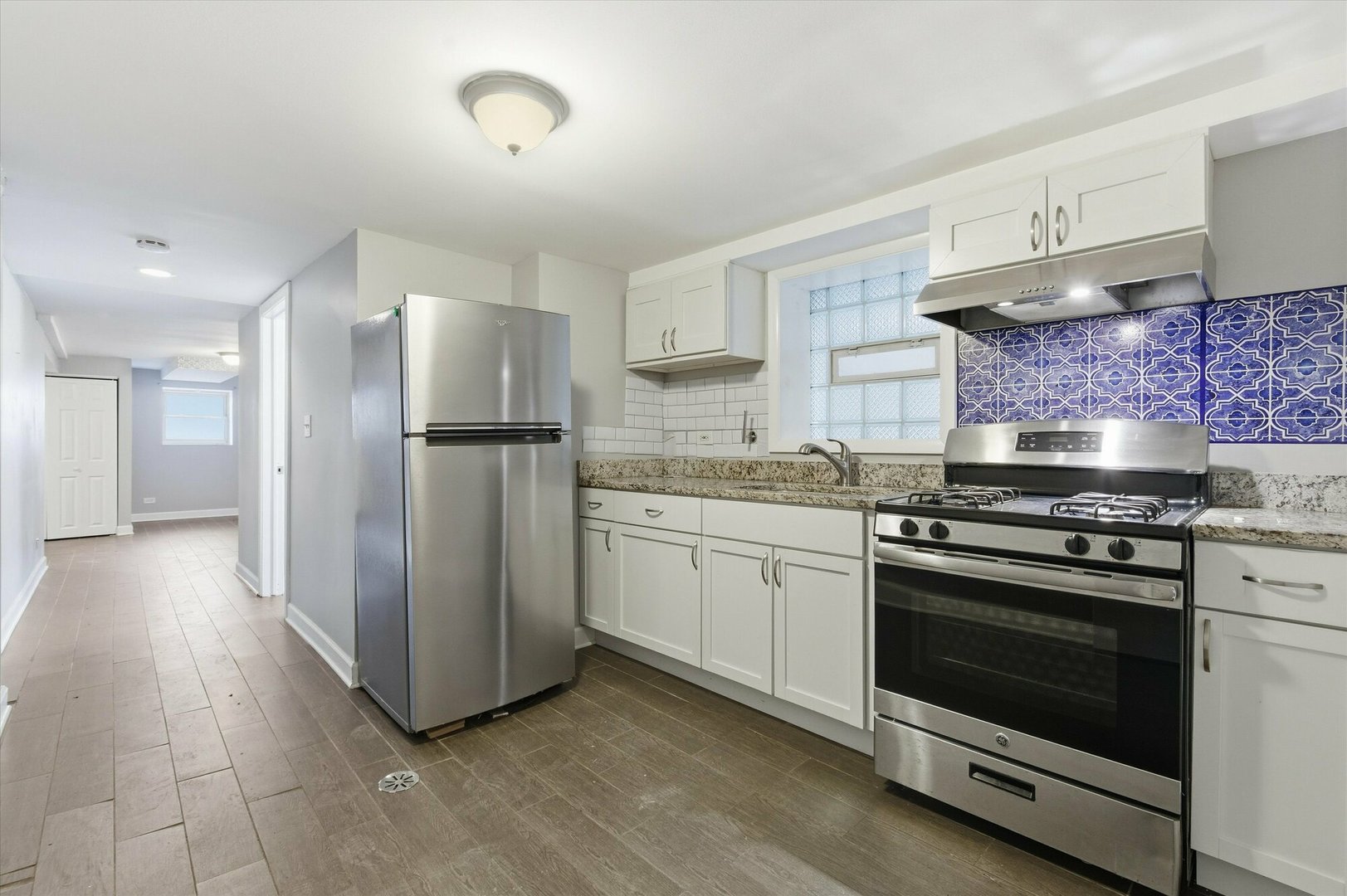 4140 North Western Avenue Chicago IL 60618