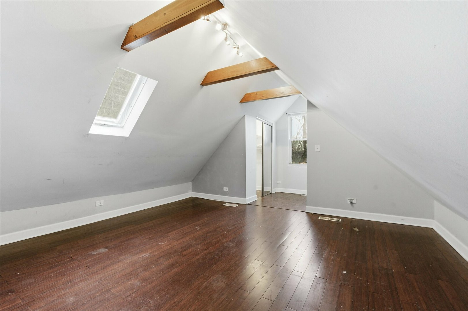 4140 North Western Avenue Chicago IL 60618