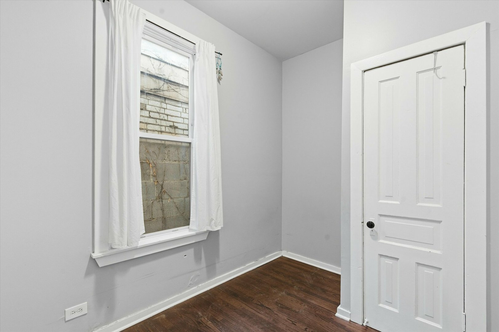 4140 North Western Avenue Chicago IL 60618