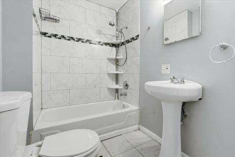 4140 North Western Avenue Chicago IL 60618