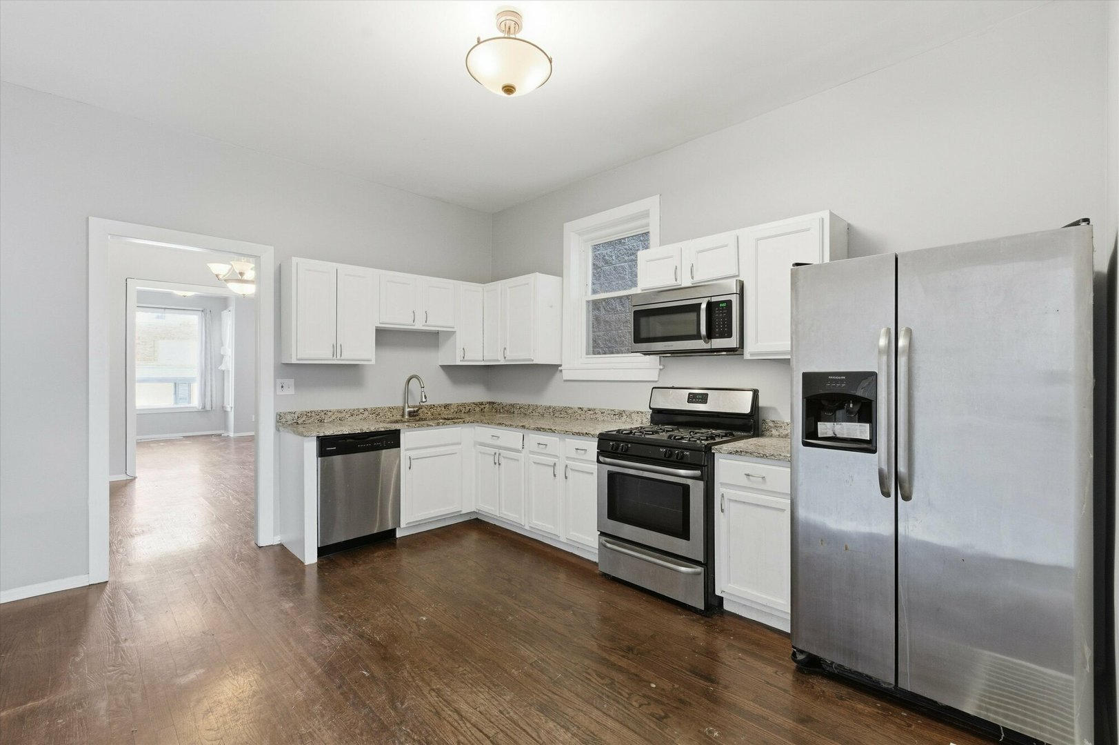4140 North Western Avenue Chicago IL 60618