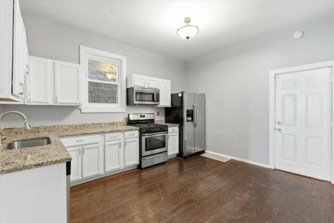 4140 North Western Avenue Chicago IL 60618