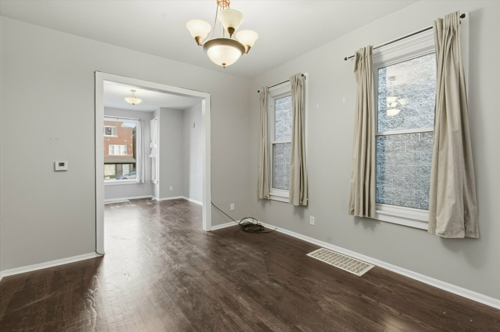 4140 North Western Avenue Chicago IL 60618