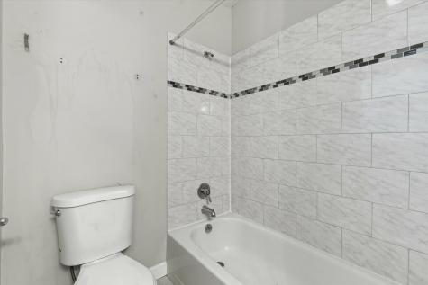 4140 North Western Avenue Chicago IL 60618