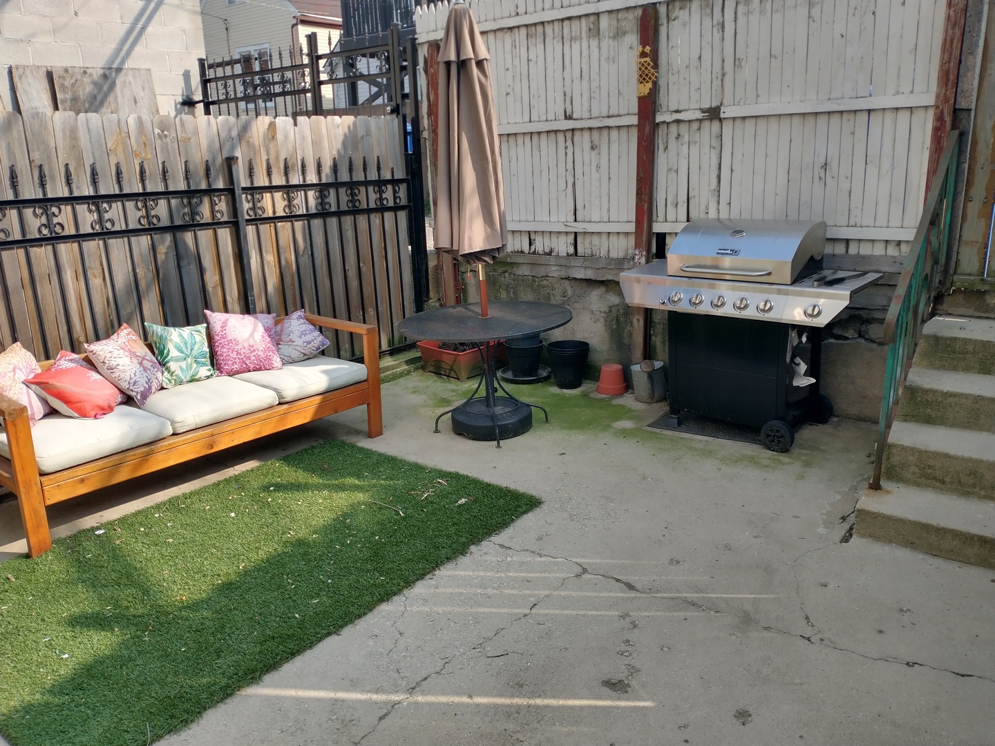 2647 West 24th Place Chicago IL 60608