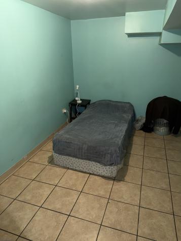 10045 South Avenue M Chicago IL 60617
