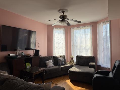 10045 South Avenue M Chicago IL 60617