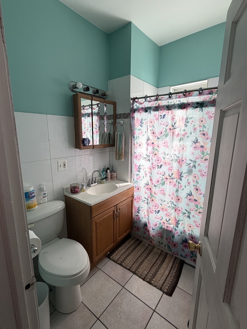 10045 South Avenue M Chicago IL 60617