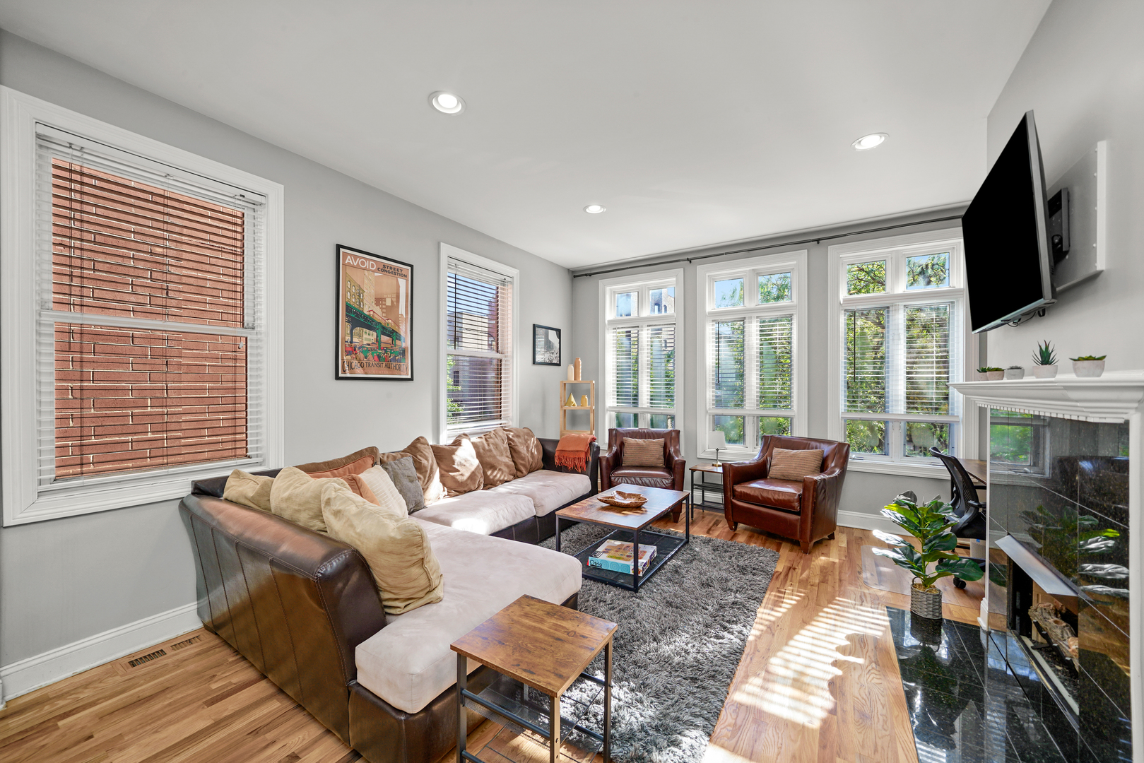 1636 West Warren Boulevard Chicago IL 60612