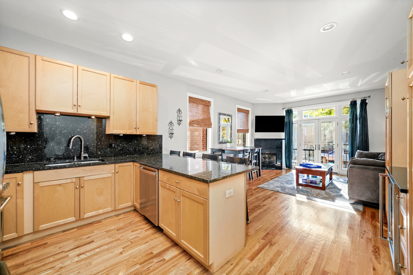 1636 West Warren Boulevard Chicago IL 60612