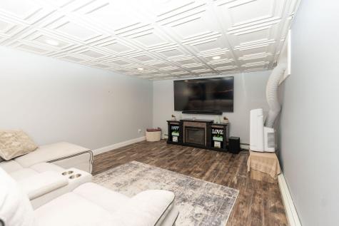 1719 Post Avenue Rockford IL 61103