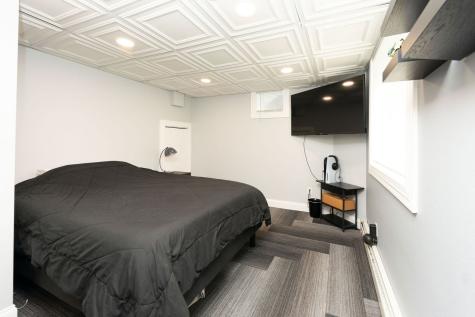 1719 Post Avenue Rockford IL 61103