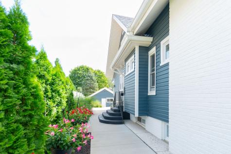 1719 Post Avenue Rockford IL 61103