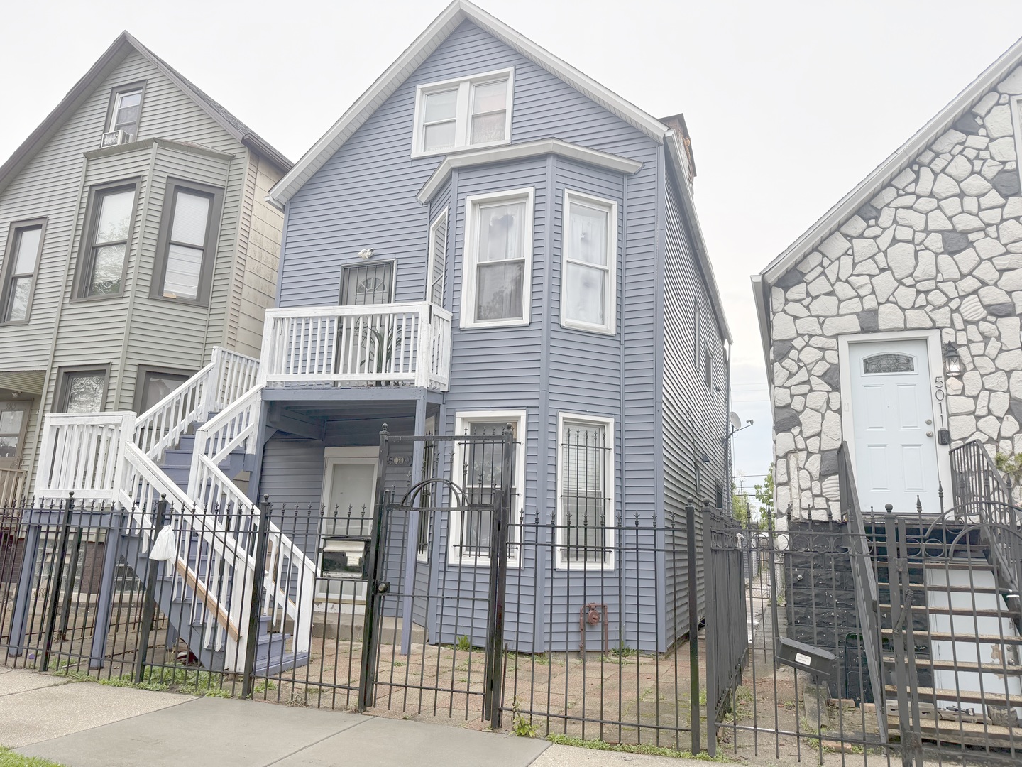 5009 South Artesian Avenue Chicago IL 60632