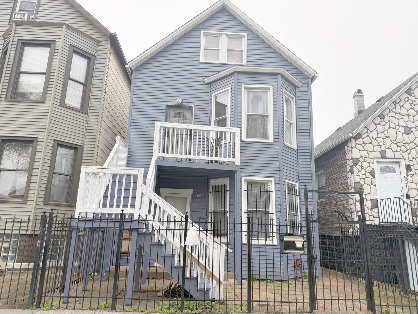 5009 South Artesian Avenue Chicago IL 60632