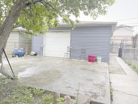 5009 South Artesian Avenue Chicago IL 60632