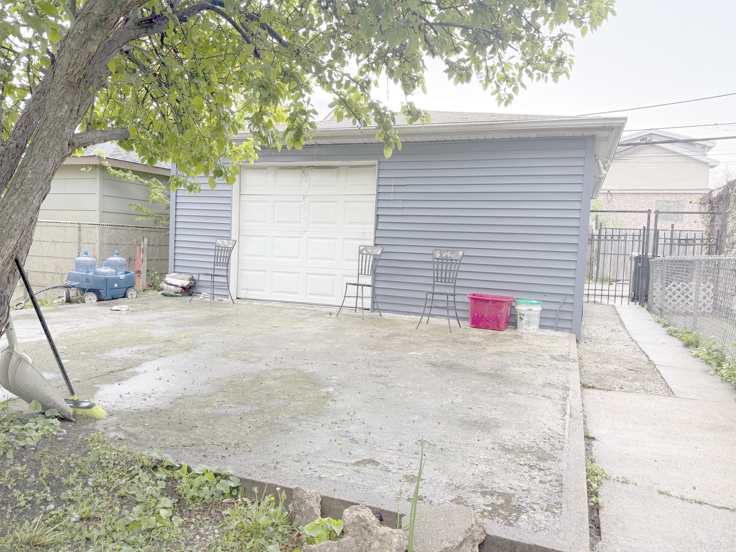 5009 South Artesian Avenue Chicago IL 60632