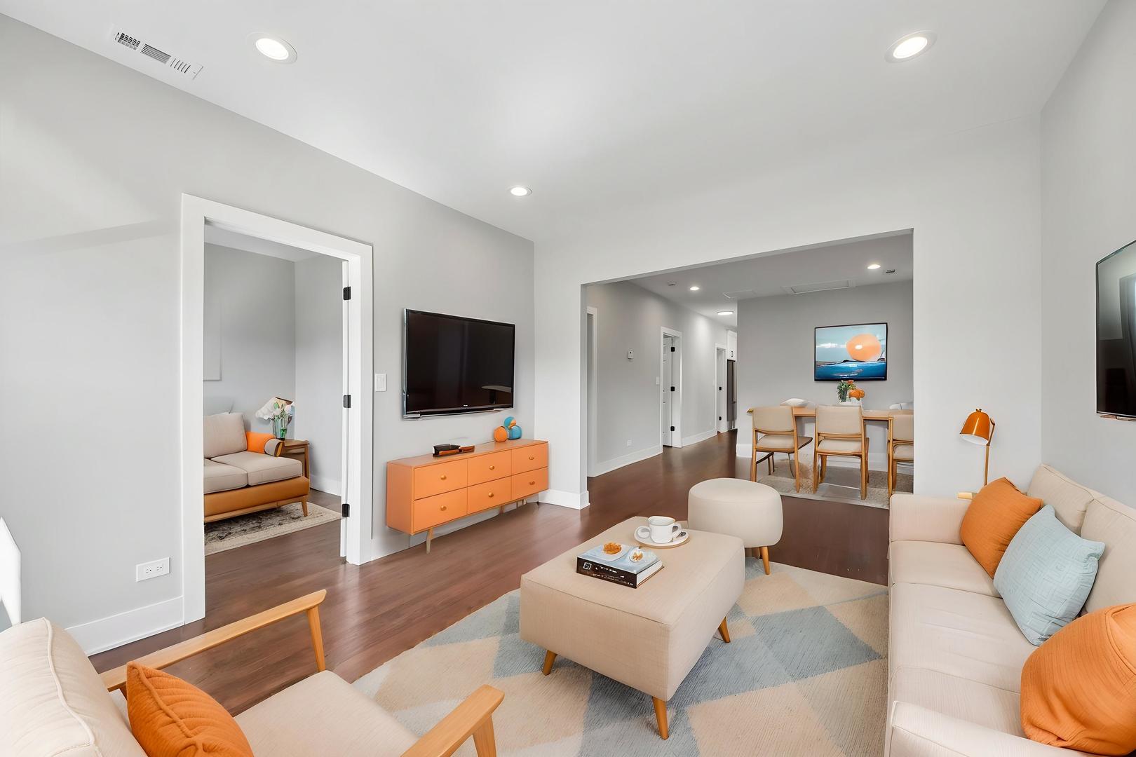 853 North Laramie Avenue Chicago IL 60651