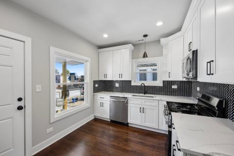 853 North Laramie Avenue Chicago IL 60651