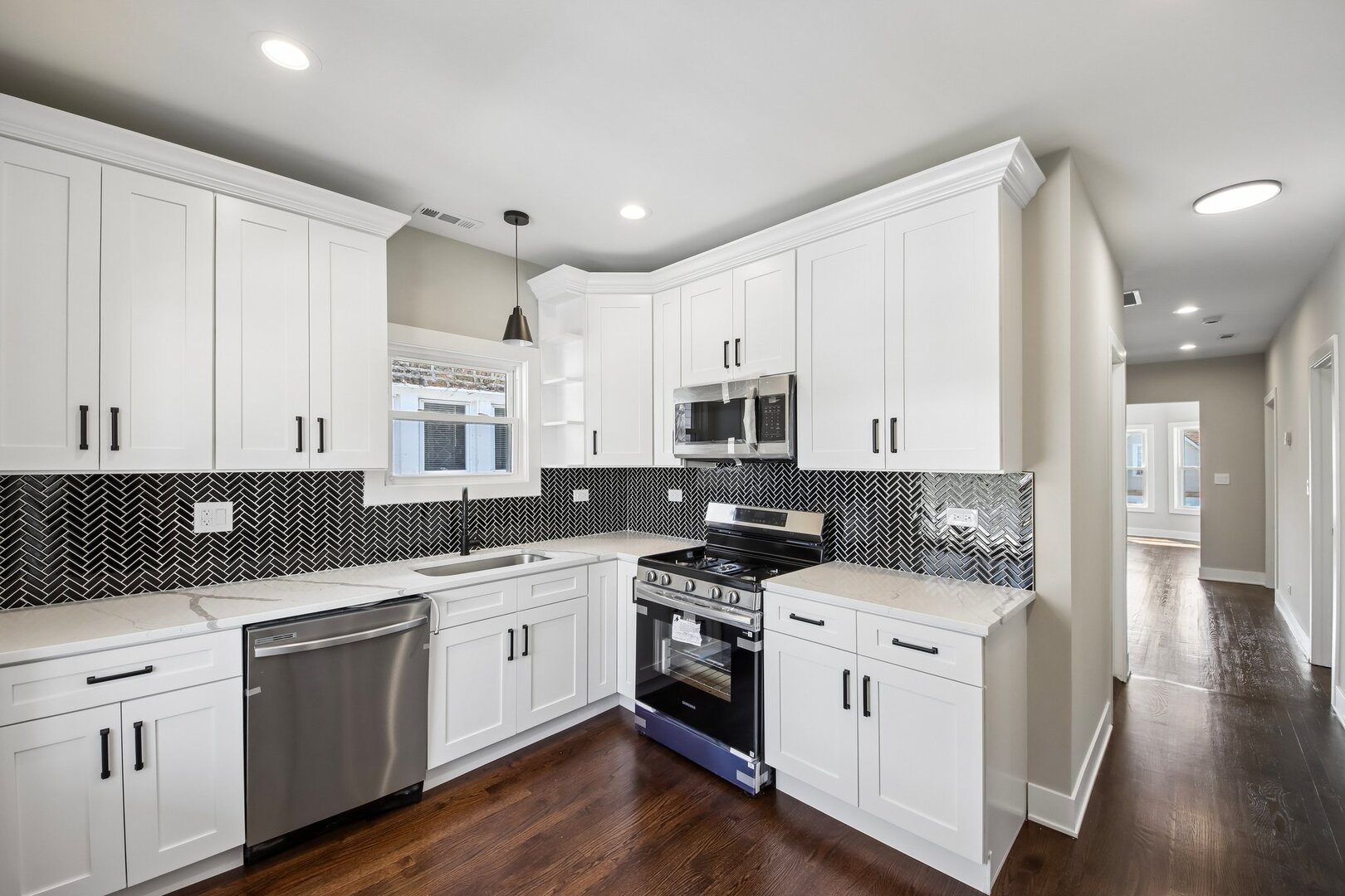 853 North Laramie Avenue Chicago IL 60651