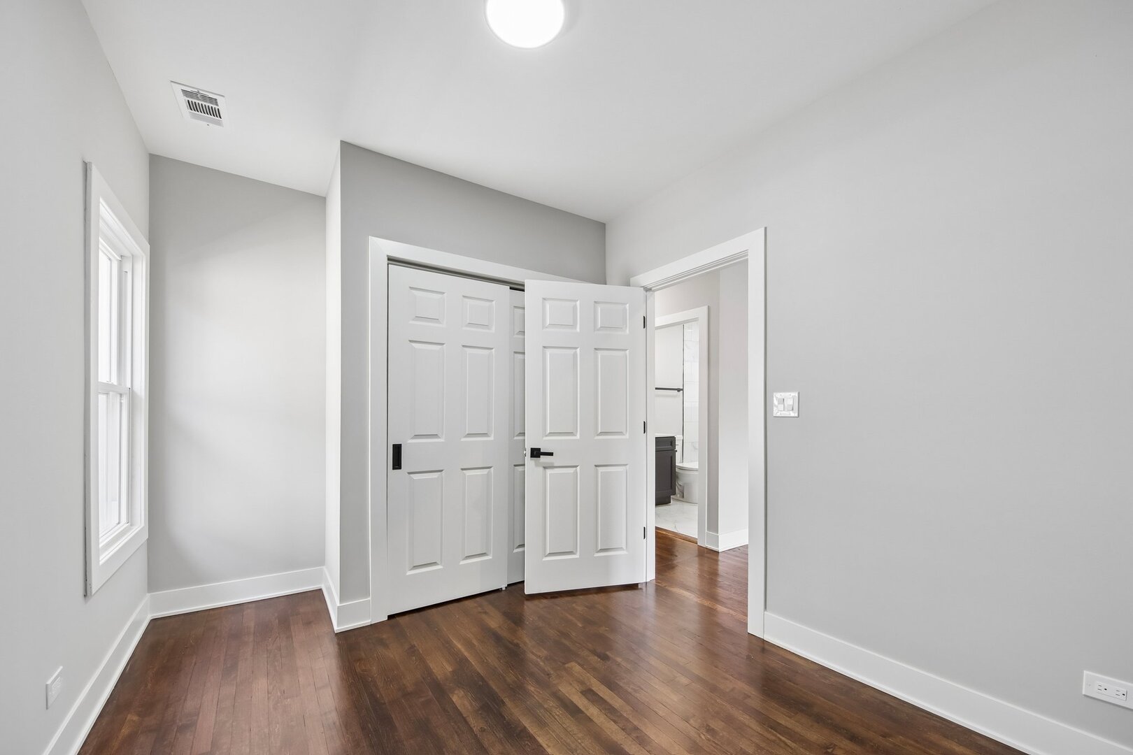 853 North Laramie Avenue Chicago IL 60651