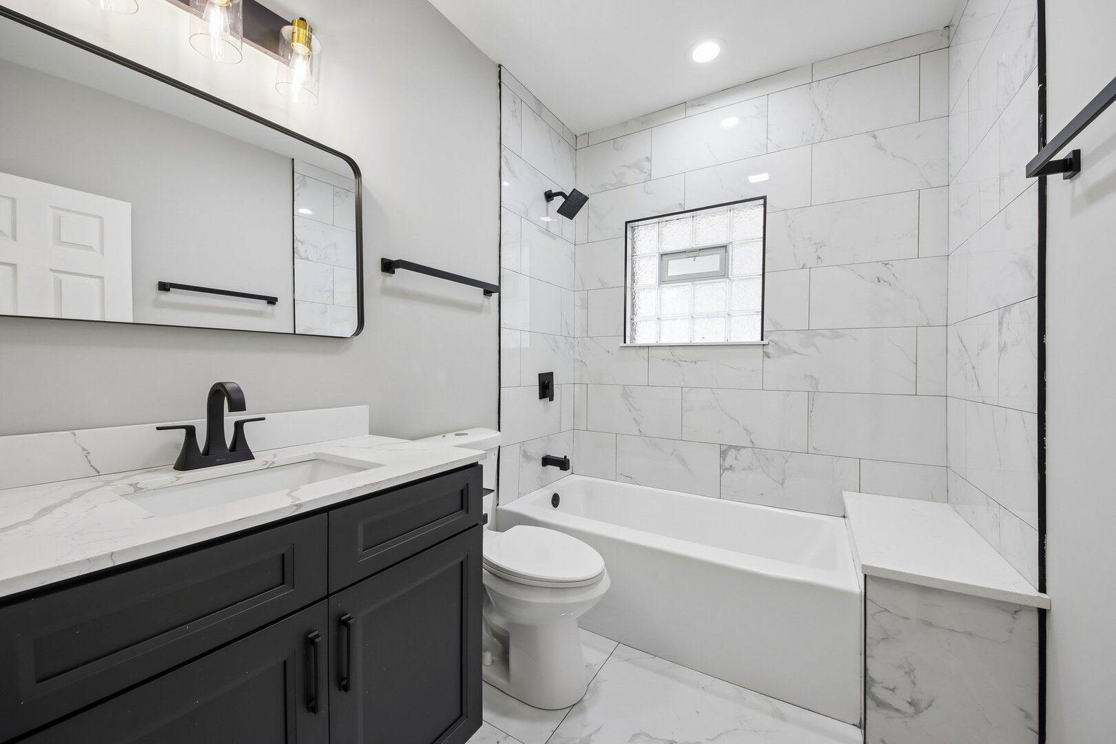 853 North Laramie Avenue Chicago IL 60651
