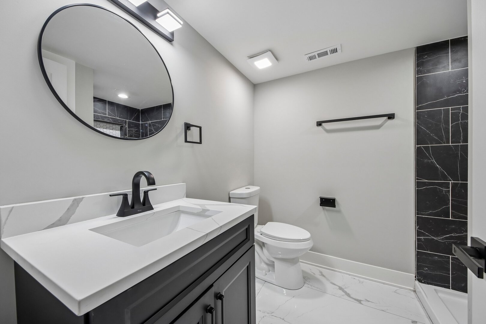 853 North Laramie Avenue Chicago IL 60651