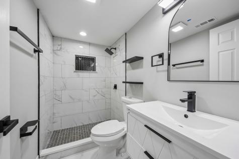 853 North Laramie Avenue Chicago IL 60651