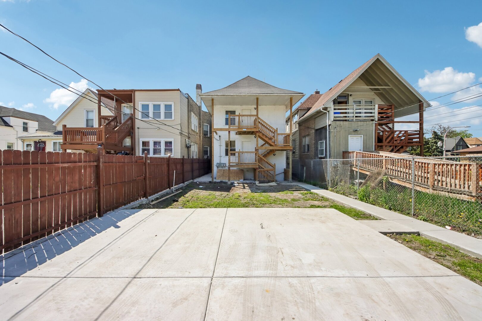 853 North Laramie Avenue Chicago IL 60651